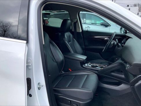 Used 2023 Buick Envision Essence image 7
