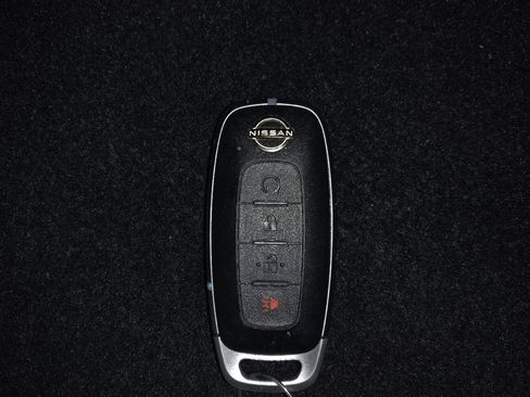 Used 2023 Nissan Rogue SV AWD/4WD image 32