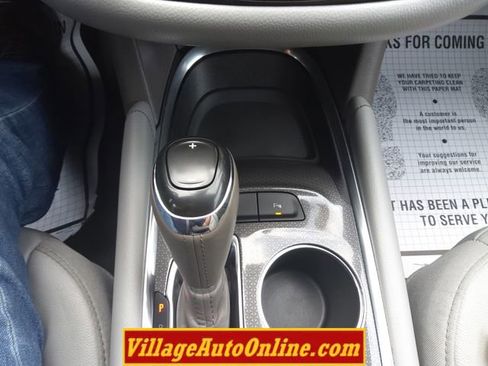 Used 2017 Chevrolet Malibu LT w/ Leather Package image 40