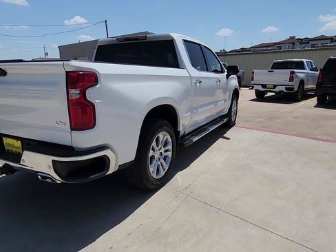 Used 2023 Chevrolet Silverado 1500 LTZ w/ Z71 Off-Road Package AWD/4WD image 8