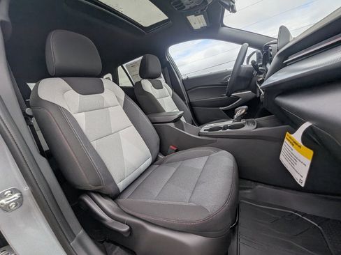 New 2026 Chevrolet Trax RS w/ Sunroof Package image 13
