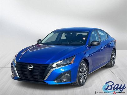 Used 2025 Nissan Altima 2.5 SV