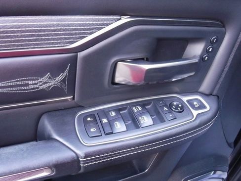 Used 2020 RAM 3500 Limited image 27