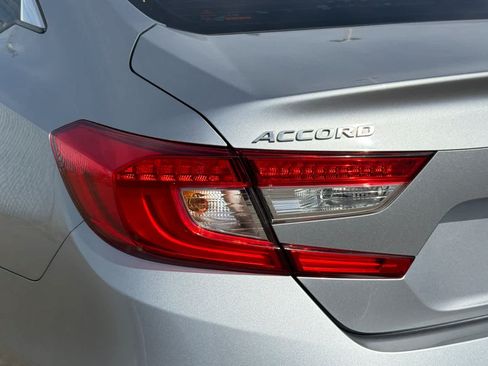 Used 2018 Honda Accord LX image 23