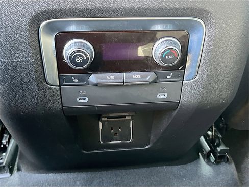 Used 2022 Chevrolet Tahoe RST w/ Luxury Package image 27