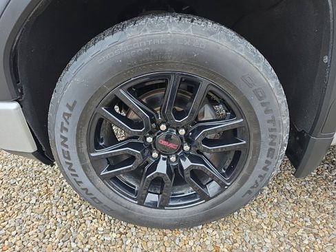 Used 2019 GMC Sierra 1500 Elevation w/ Elevation Value Package image 12