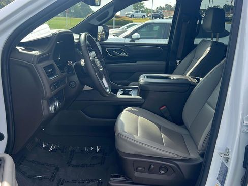 Used 2022 GMC Yukon SLT w/ SLT Luxury Package RWD image 10