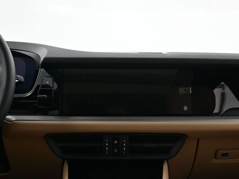 Certified 2026 Porsche Cayenne AWD/4WD image 11