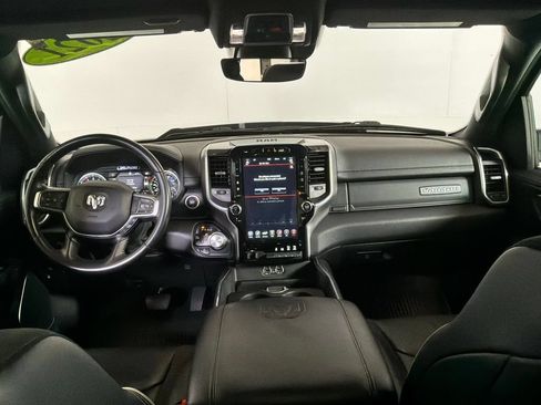 Used 2021 RAM 1500 Laramie w/ Sport Appearance Package AWD/4WD image 18
