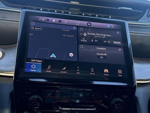 Used 2021 Jeep Grand Cherokee L Limited image 29