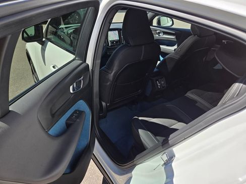 Certified 2023 Volvo C40 P8 Recharge Ultimate AWD/4WD image 15