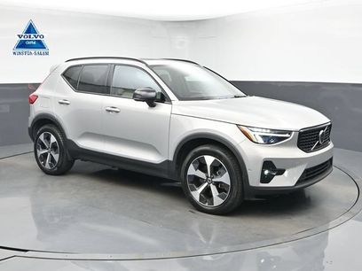 Used 2024 Volvo XC40 B5 Plus