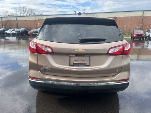 Used 2019 Chevrolet Equinox LT w/ Driver Convenience Package FWD image 6