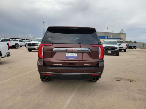 Used 2023 GMC Yukon AT4 w/ Technology Package AWD/4WD image 7