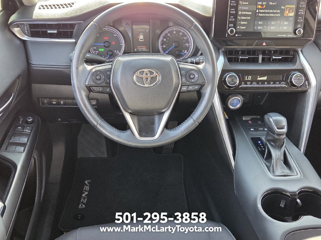 Used 2022 Toyota Venza LE AWD/4WD image 11