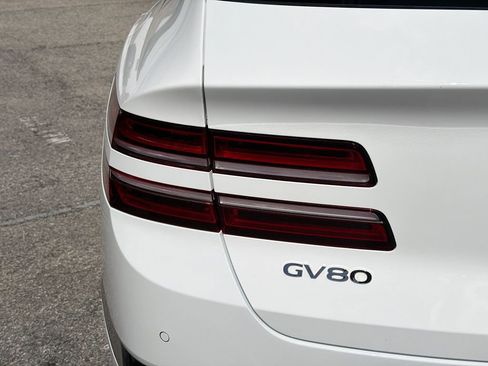 Used 2025 Genesis GV80 3.5T Prestige image 13