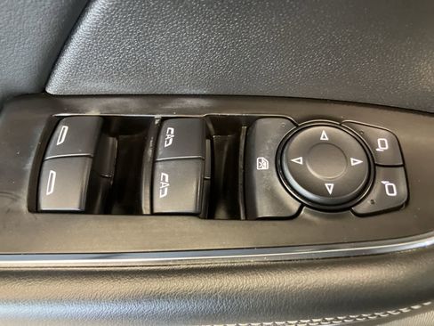 Used 2021 Buick Envision Preferred FWD image 13