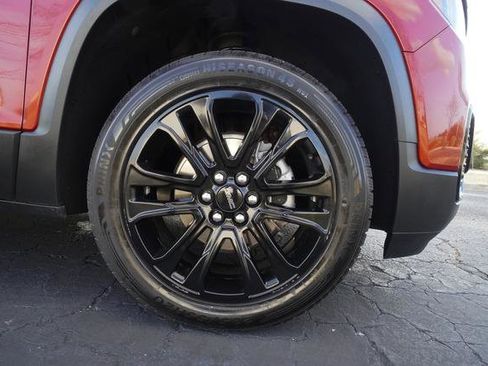 Used 2023 GMC Acadia SLE w/ Driver Convenience Package image 38