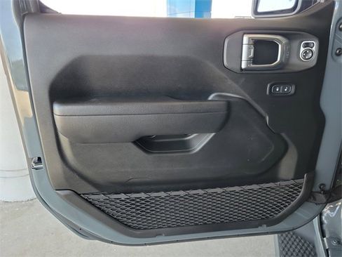 Used 2024 Jeep Wrangler Sport S image 22