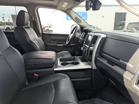 Used 2016 RAM 1500 Laramie AWD/4WD image 37
