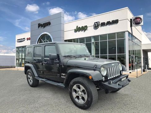 Used 2017 Jeep Wrangler Unlimited Sahara image 1