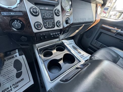 Used 2014 Ford F250 Platinum w/ FX4 Off-Road Package image 38