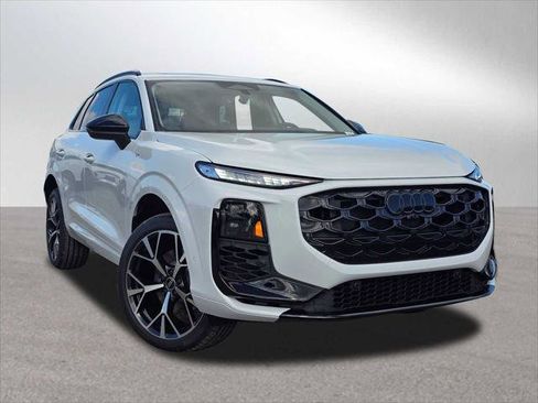 New 2026 Audi Q3 quattro 2.0T image 1