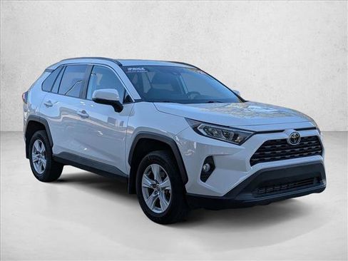 Used 2021 Toyota RAV4 XLE w/ Carpet Mat Package (TMS) AWD/4WD image 3