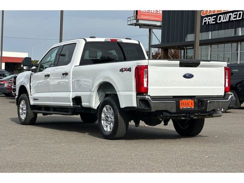 Used 2024 Ford F250 XLT image 8