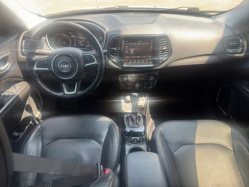 Used 2018 Jeep Compass Limited w/ Navigation Group AWD/4WD image 10