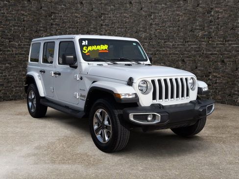Used 2021 Jeep Wrangler Unlimited Sahara AWD/4WD image 2