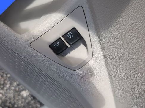 Used 2024 Volkswagen Jetta SE w/ Panoramic Sunroof Package FWD image 21