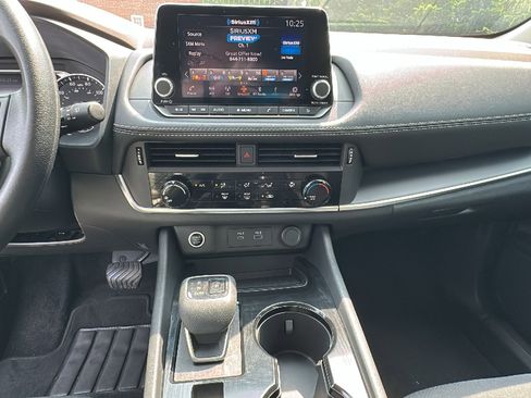 Certified 2023 Nissan Rogue S image 19