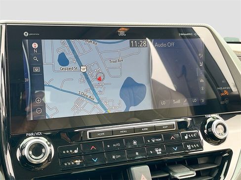 Used 2020 Toyota Highlander Platinum image 13