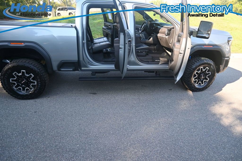 Used 2024 GMC Sierra 2500 AT4X AWD/4WD image 18
