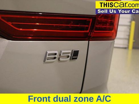 Used 2025 Volvo XC60 B5 Plus AWD/4WD image 12