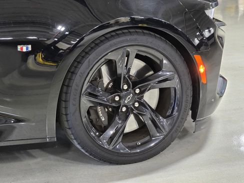 Used 2023 Chevrolet Camaro SS image 9