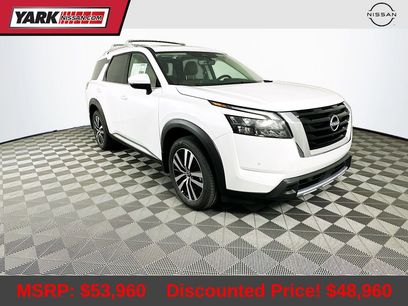 New 2025 Nissan Pathfinder Platinum w/ Cargo Package