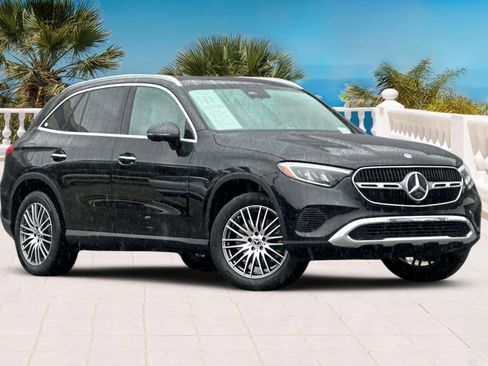 Used 2024 Mercedes-Benz GLC 300 image 2