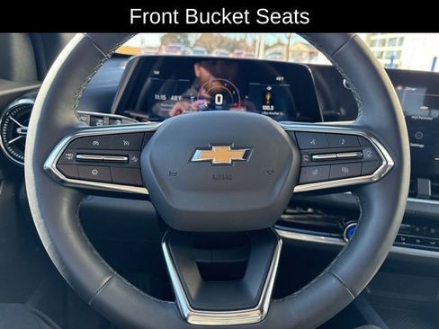New 2026 Chevrolet Equinox LT w/ Convenience Package II AWD/4WD image 16