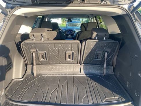 Used 2021 Chevrolet Traverse LT w/ LPO, Floor Liner Package AWD/4WD image 23