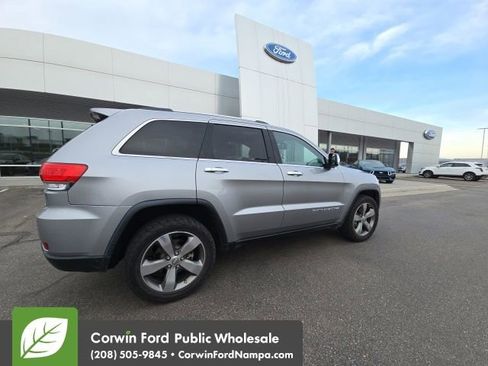 Used 2015 Jeep Grand Cherokee Limited w/ Trailer Tow Group IV image 4
