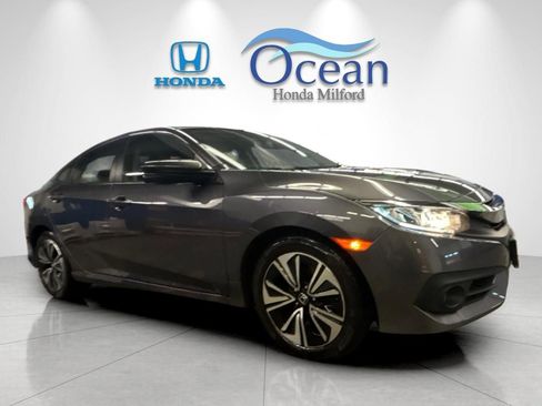 Used 2018 Honda Civic EX-L image 7