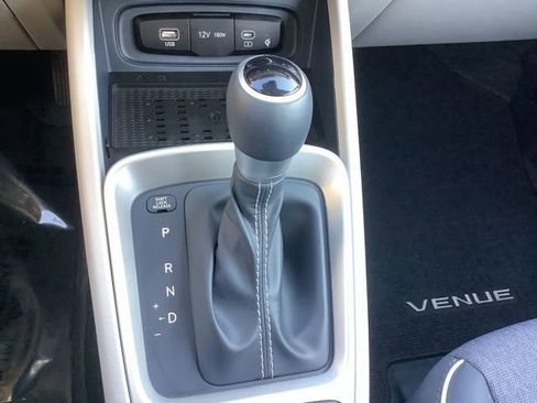 Certified 2026 Hyundai Venue SEL image 31