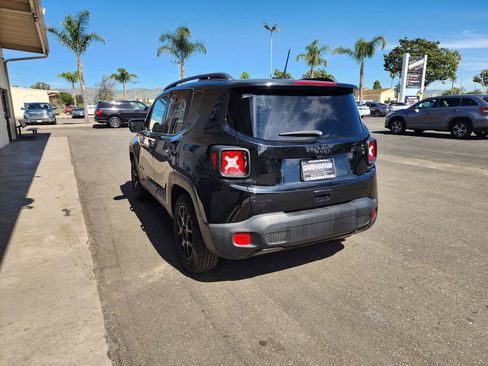 Used 2019 Jeep Renegade Altitude w/ Quick Order Package 2XM FWD image 5
