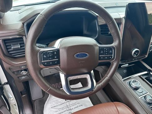 Used 2024 Ford Expedition King Ranch AWD/4WD image 17