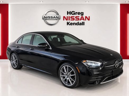 Used 2021 Mercedes-Benz E 450 4MATIC Sedan image 3