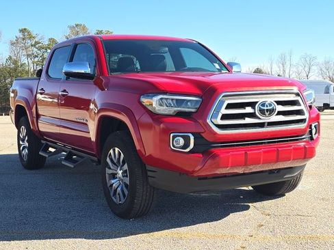 Used 2023 Toyota Tacoma Limited image 7