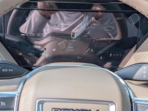 Used 2025 GMC Yukon Denali image 19