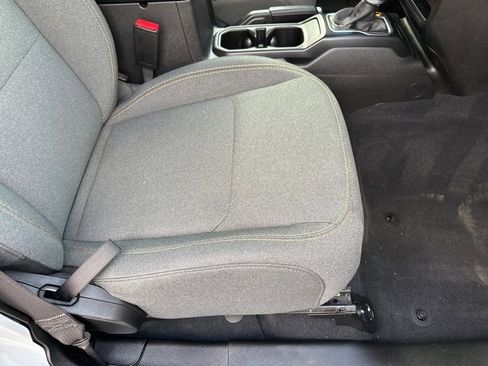 Used 2024 Jeep Wrangler Sport S image 12